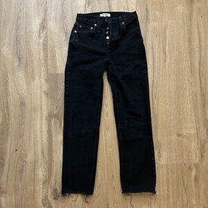 Re/Done high rise straight leg frayed hem jeans in jet black - 25